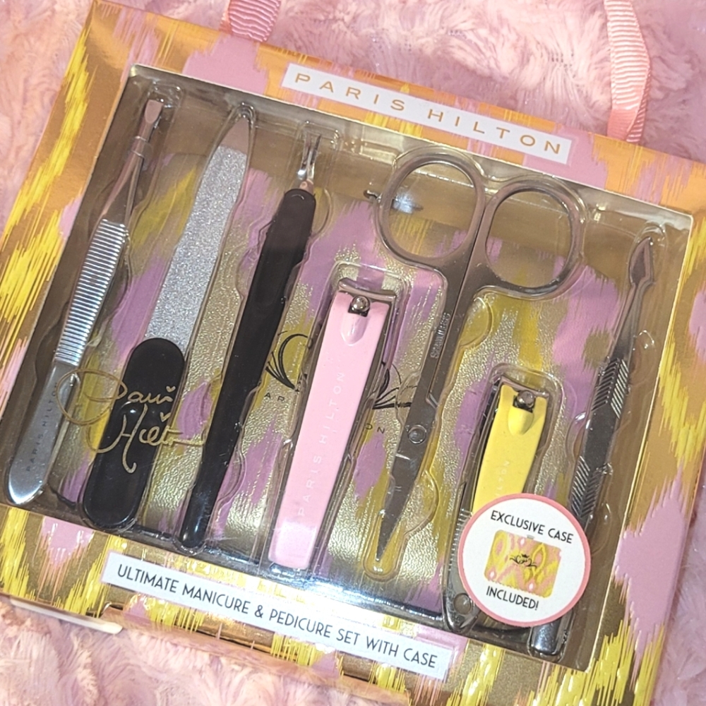 Paris Hilton 8-pc. Ultimate Mani/Pedi set with Case